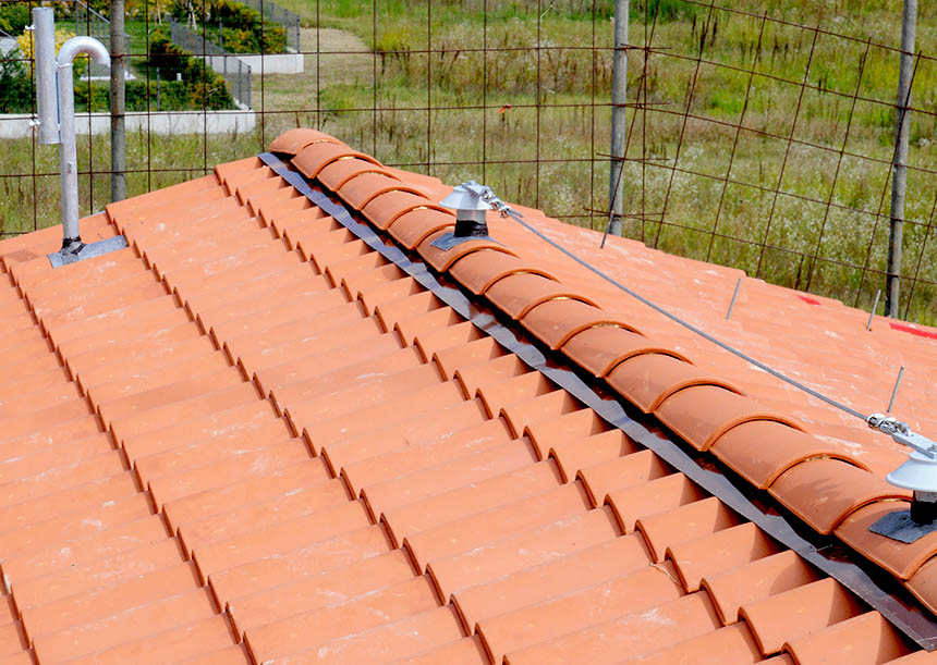 tetto-tegole-portoghesi-linee-vita - AERtetto